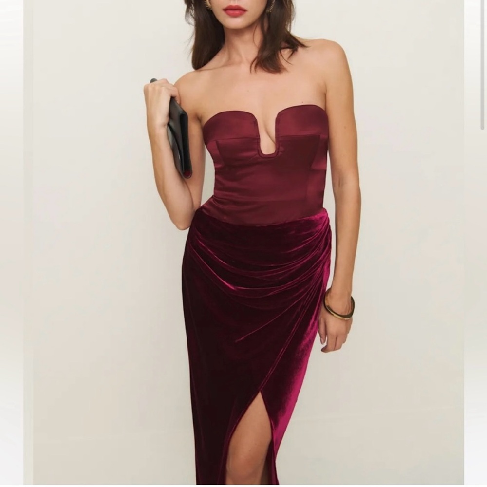 NEW NWT Reformation Minara Velvet Midi Dress in chianti size 8 reg $348